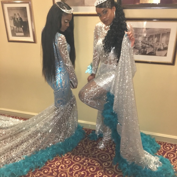 Dress - Picture 3 of 5